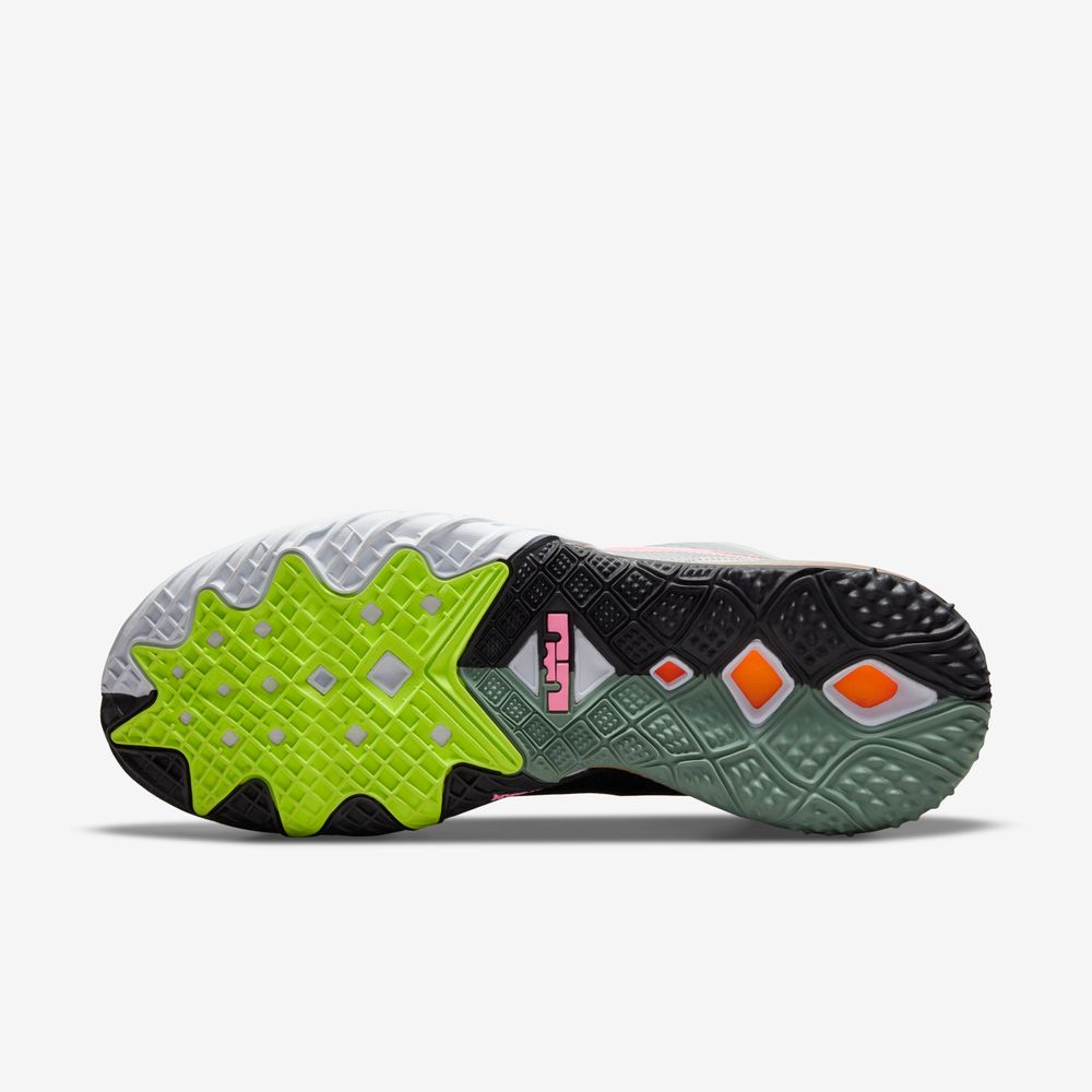 LeBron 18 Low 'Bugs vs Marvin' - Calzado | Nike Chile