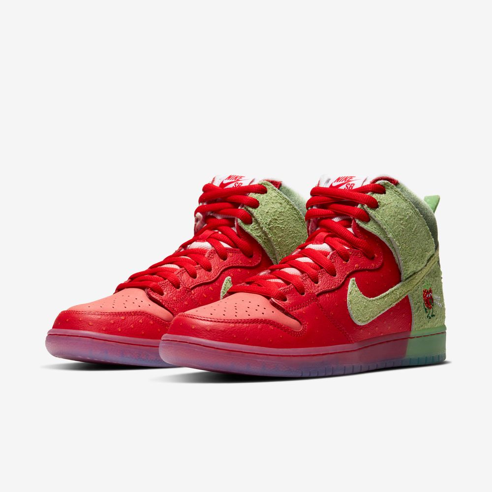 Nike SB Dunk Low x Strangelove Skateboards | Mis Tillas
