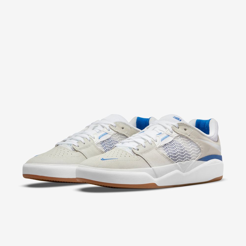 Nike SB Dunk Low \